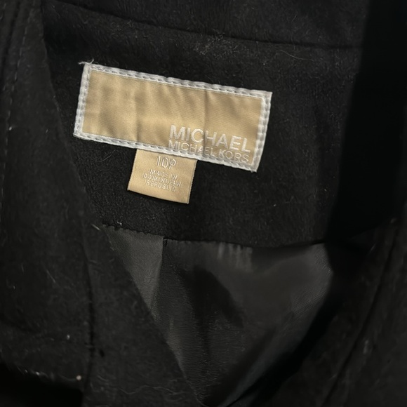 Womens Black and gold Michael Kors belted trench coat 🧥 size 10P. - Picture 5 of 5